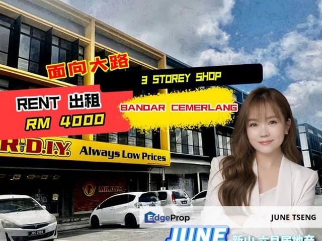 Shop for rent in Ulu Tiram, Johor
