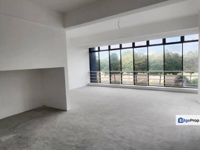 Shop for sale in Ulu Tiram, Johor