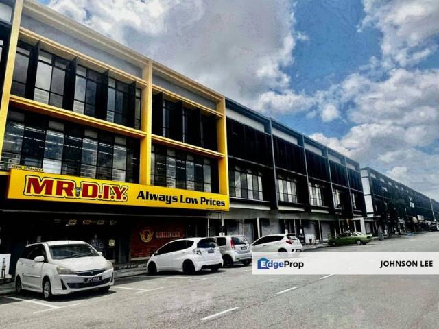 Shop for rent in Ulu Tiram, Johor