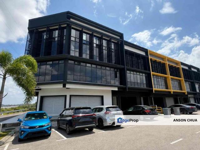 Shop for rent in Ulu Tiram, Johor