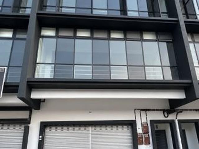 Shop for rent in Ulu Tiram, Johor