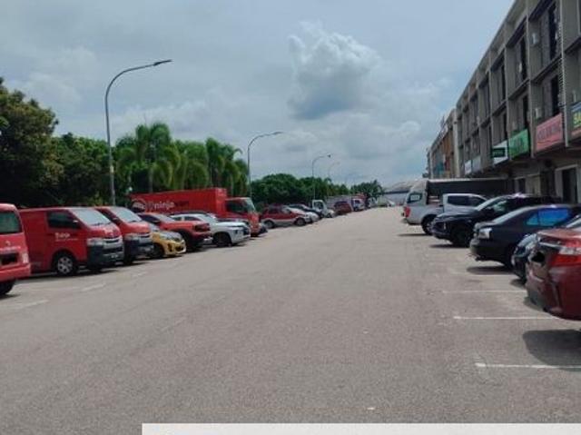 Shop for sale in Ulu Tiram, Johor