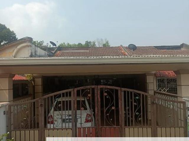 House for sale in Kajang, Langat