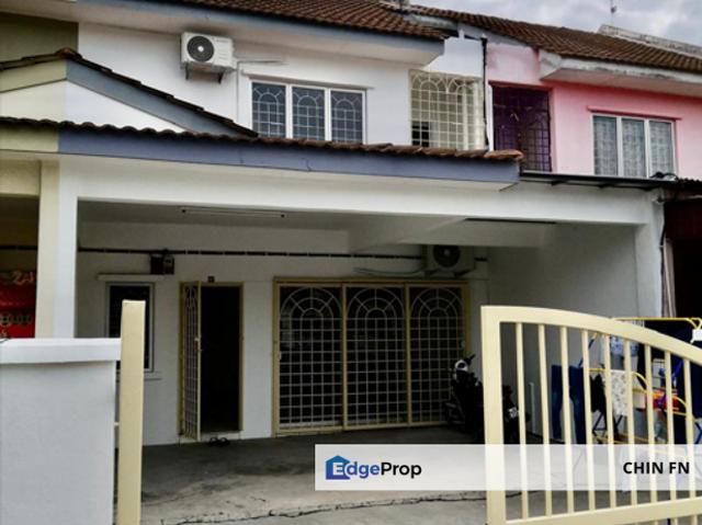 House for sale in Malaka