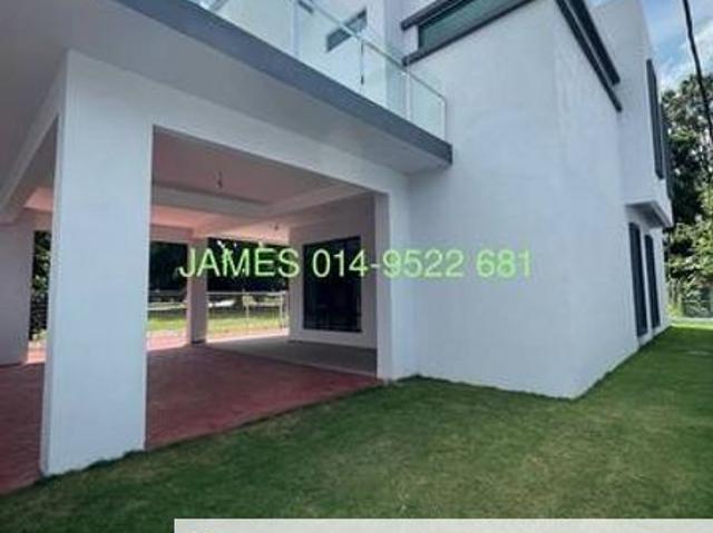 House for sale in Malaka
