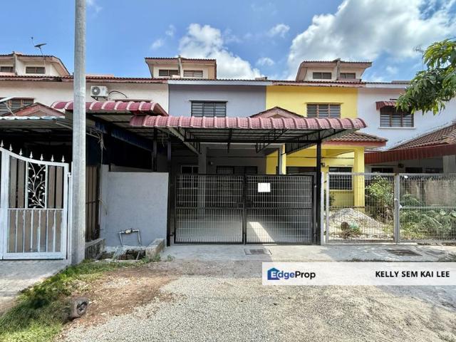 House for sale in Batu Pahat, Johor