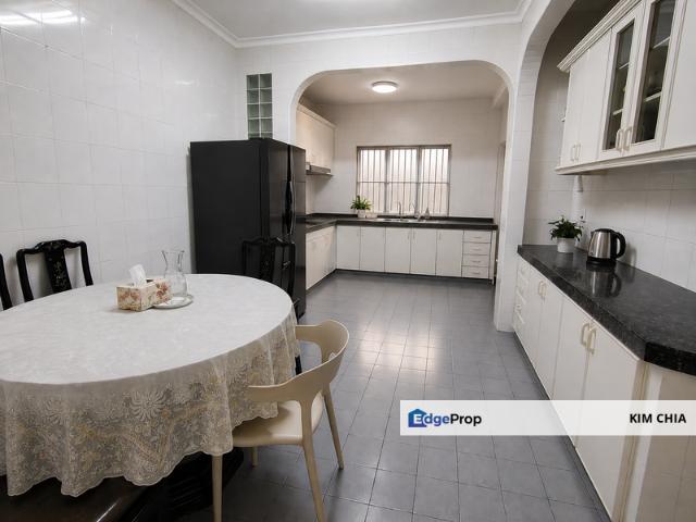House for sale in Country Heights Damansara, Kuala Lumpur
