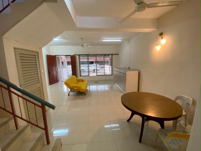 Terraced House for rent in Wellesley, Penang