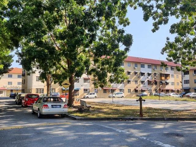 Flat for sale in Wellesley, Penang