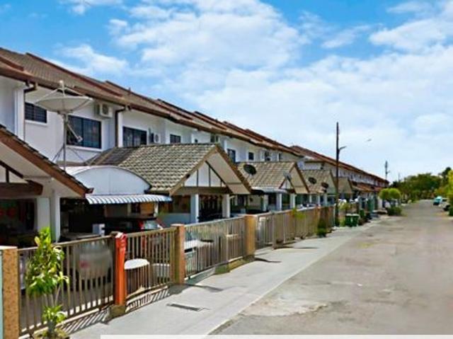 House for sale in Kuching