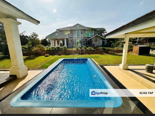 House for sale in Malaka