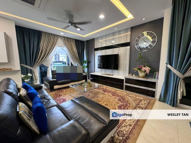 House for sale in Malaka