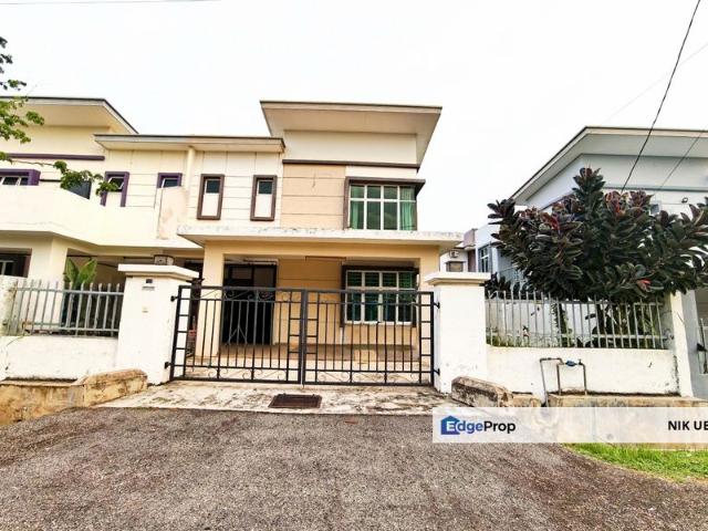 House for sale in Malaka