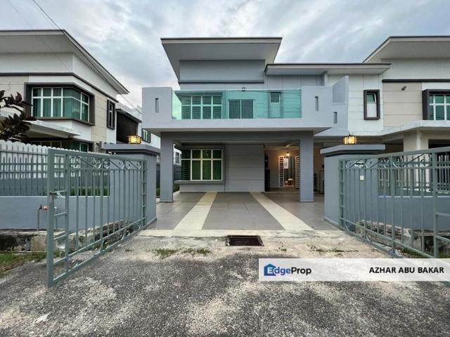 House for sale in Malaka