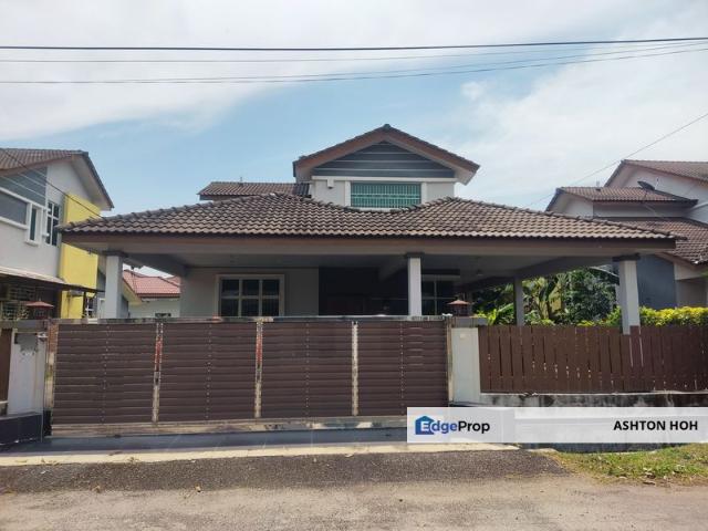 House for sale in Parit Melana, Malaka