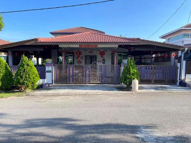 Bungalow for sale in Durian Tunggal, Malaka