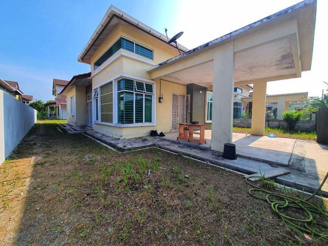 Bungalow for sale in Durian Tunggal, Alor Gajah