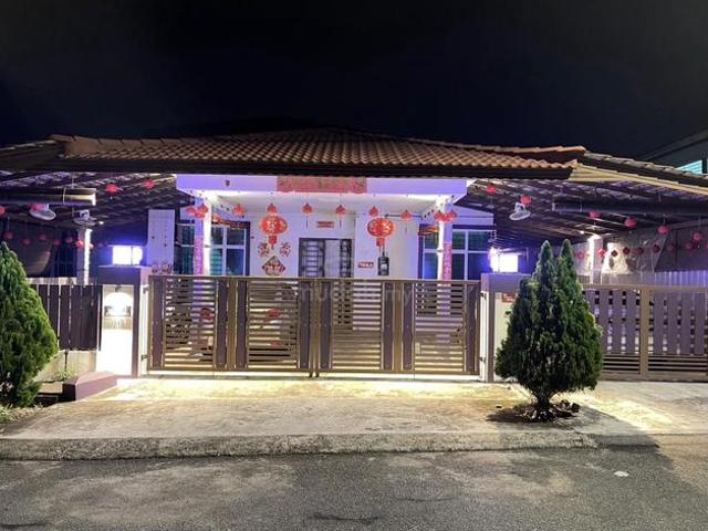 Bungalow for sale in Durian Tunggal, Malaka
