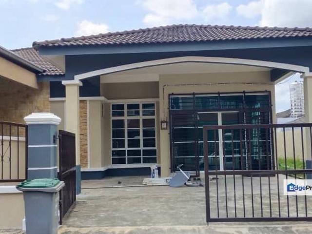 House for sale in Malaka