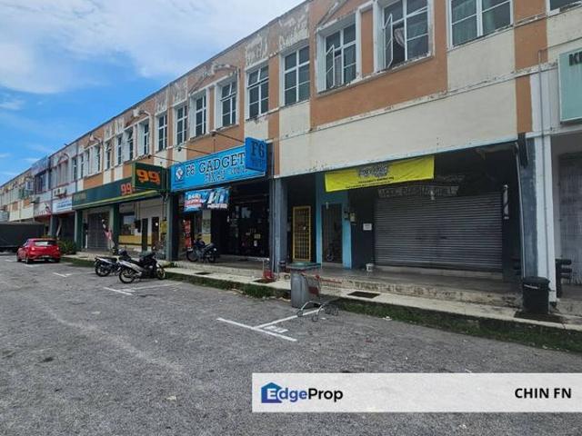 Shop for sale in Malaka