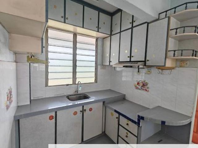 Flat for rent in Mukim 13, Georgetown