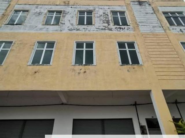 Shop for sale in Perak
