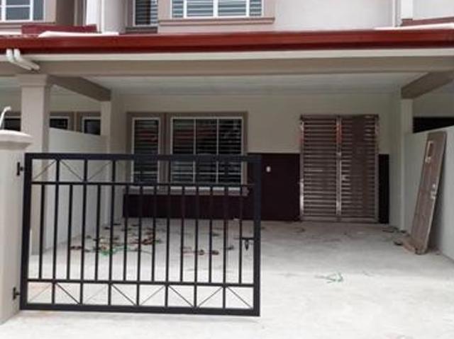 Terraced House for rent in Kuching