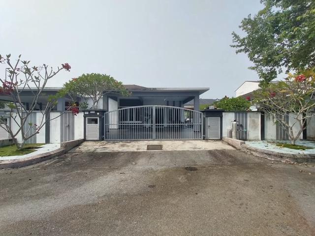 Residential House for sale in Port Dickson