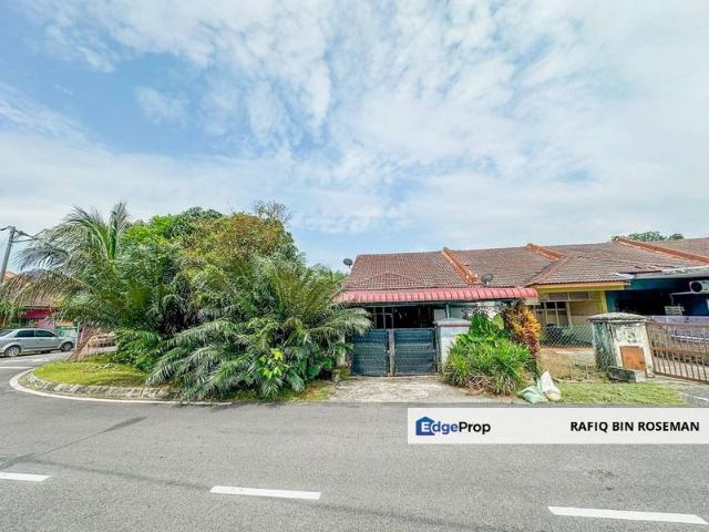 House for sale in Sabak Bernam, Selangor