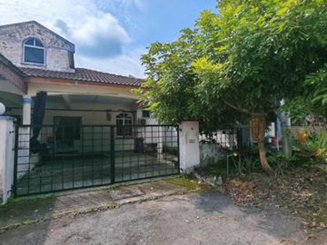 Terraced House for sale in Kluang