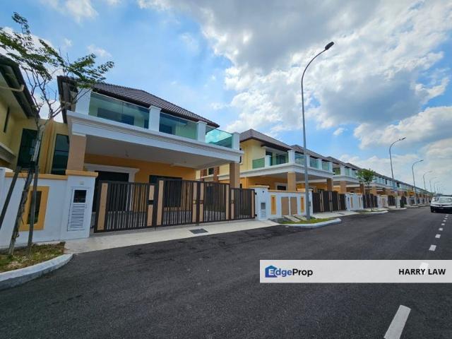 House for sale in Malaka