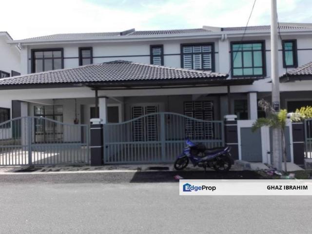 House for sale in Malaka