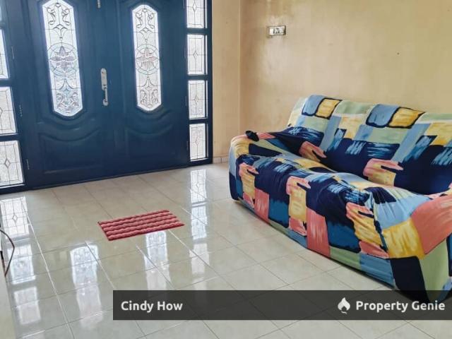 Terraced House for sale in Malaka