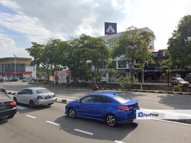 Shop for rent in Malaka