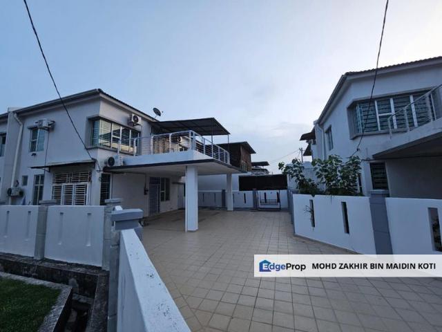 House for sale in Malaka