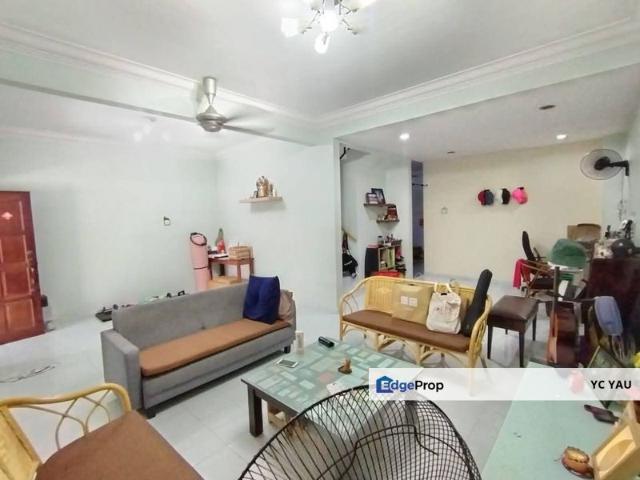 House for sale in Malaka