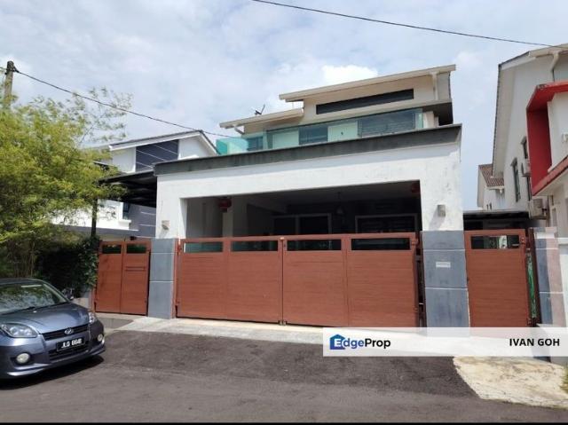 House for sale in Malaka
