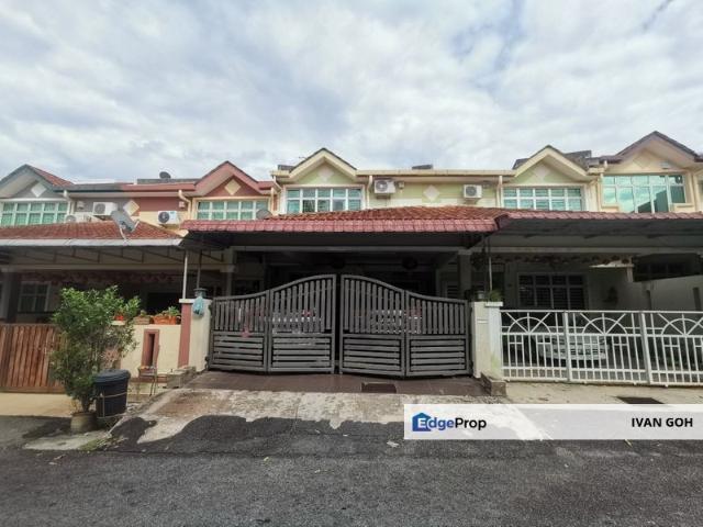 House for sale in Malaka