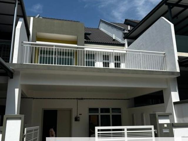 House for rent in Malaka