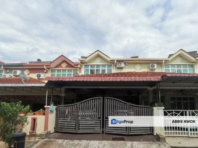 House for sale in Malaka