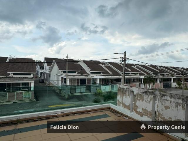Residential House for sale in Malaka