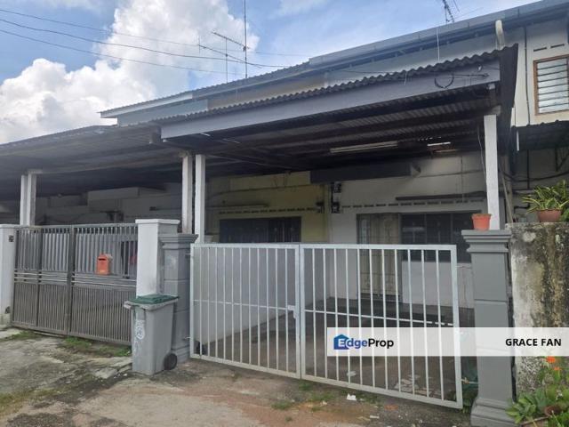 House for sale in Ulu Tiram, Johor