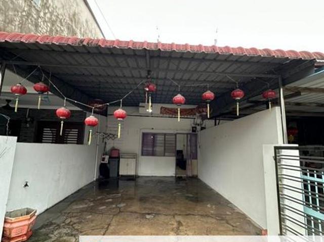 House for sale in Ulu Tiram, Johor