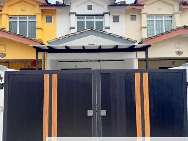 House for sale in Ulu Tiram, Johor
