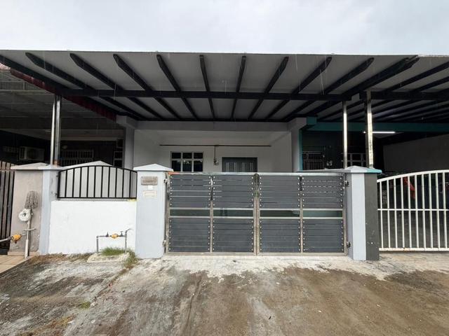 Terraced House for sale in Ulu Tiram, Johor