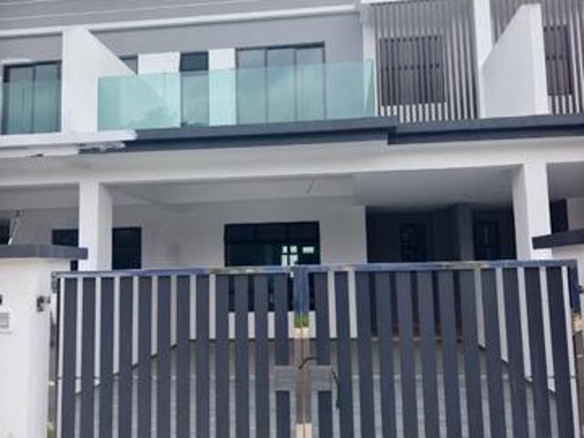 Terraced House for sale in Ulu Tiram, Johor