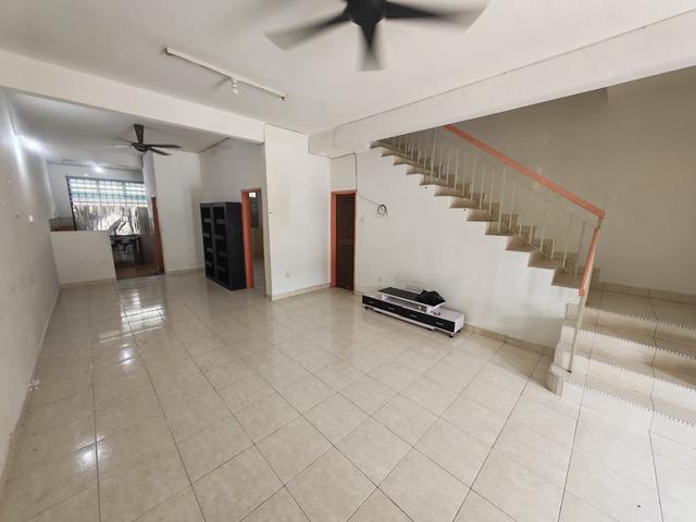 Terraced House for rent in Ulu Tiram, Johor