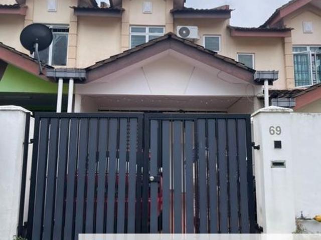 House for sale in Ulu Tiram, Johor