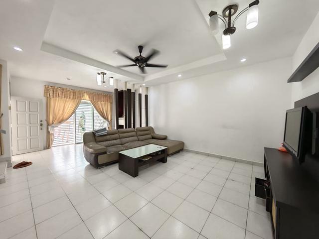 Terraced House for sale in Ulu Tiram, Johor