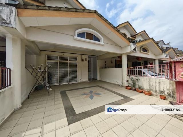 House for sale in Ulu Tiram, Johor